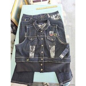 New Vintage Rocawear Camo Vest and Capri Pants Set size 3xl